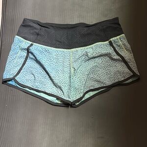 Lululemon Speed Up Shorts 2.5”